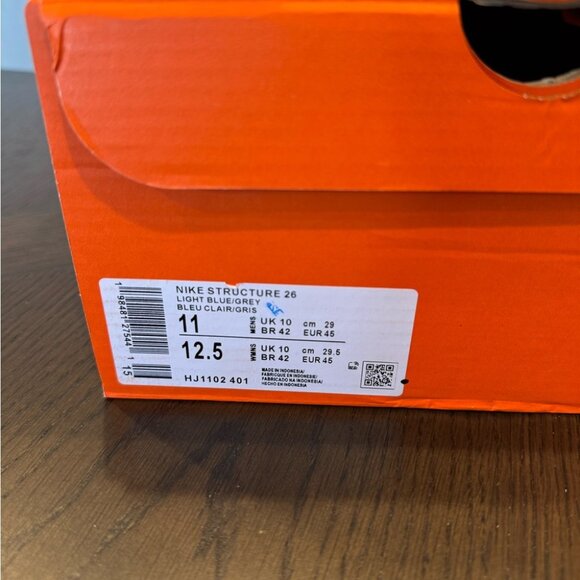 Men’s Nike Structure 26 - Picture 5 of 5